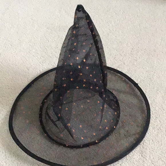 Glitter Witch Halloween costume for a 8-10 year old girl - Picture 2 of 5